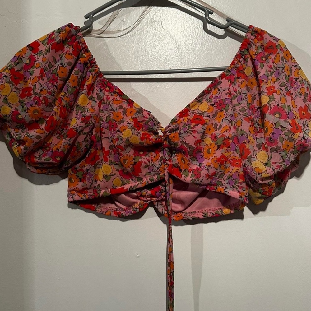 Wild Fable Pink Floral Puff Sleeve Crop Top